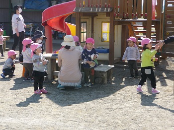19032004.jpg
