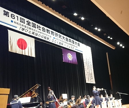 19102501.jpg