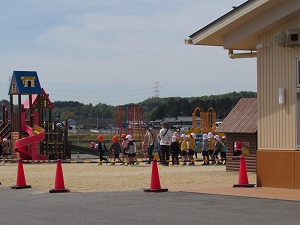 21042702.jpg