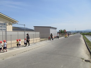 23051810.jpg