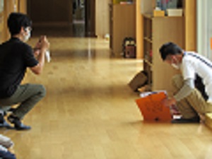 23052003.jpg