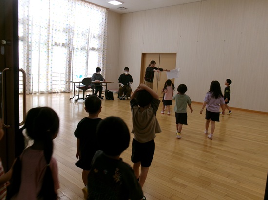 26051305.jpg